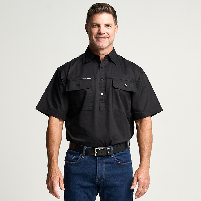 KILCOY | Mens Half Button Short Sleeve Work Shirt - Black