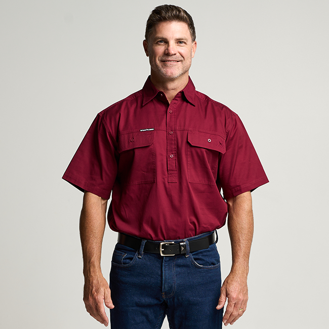 KILCOY | Mens Half Button Short Sleeve Work Shirt - Burgundy