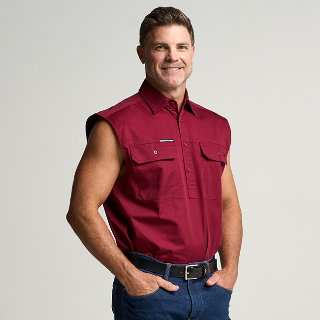 KILCOY | Mens Half Button Sleeveless Work Shirt - Burgundy