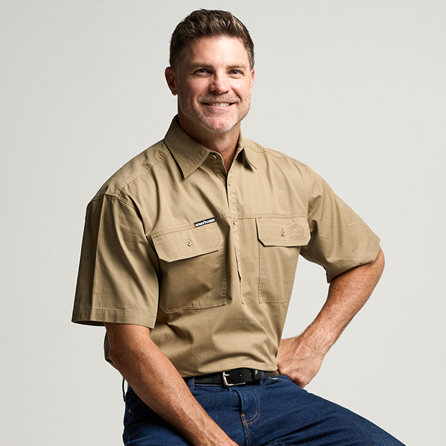 KILCOY | Mens Half Button Short Sleeve Work Shirt - Khaki
